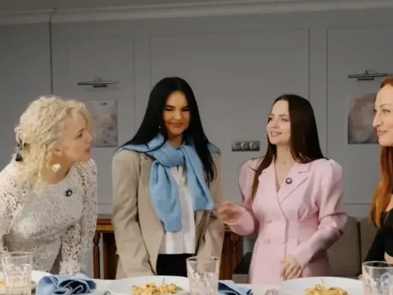 БМК / «ОТЧАЯННЫЕ ХОЗЯЙКИ» — превью